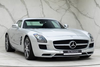 Mercedes-Benz SLS AMG