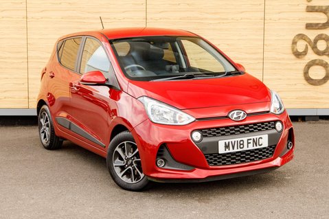 Hyundai i10 PREMIUM 1