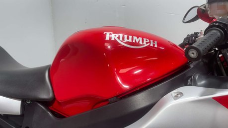 Triumph TT 2001 ONLY 9K NEW MOT 600CC INLINE 4 SPORTS BIKE 19