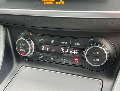 Mercedes-Benz GLA 2.1 GLA 220 AMG Line D 4Matic Auto 4WD 5dr 24