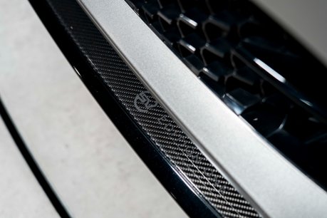 Land Rover Range Rover SV EDITION ONE. FULL SATIN PPF. CARBON CERAMIC BRAKES. SLIDING PANO ROOF. 53