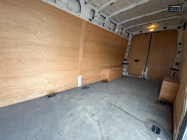 Volkswagen Crafter LWB L3H2 High Roof Commerce Plus Cr35 Air Con Sensors SELECT 11
