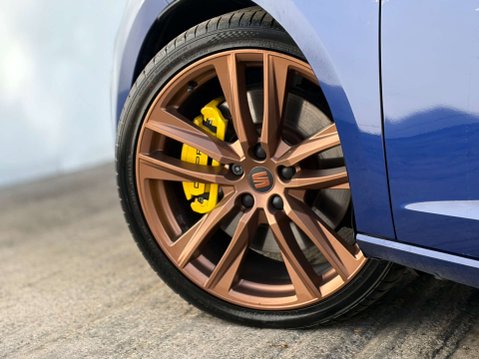 SEAT Leon 2.0 Leon Cupra 290 TSi Semi-Auto 5dr 45