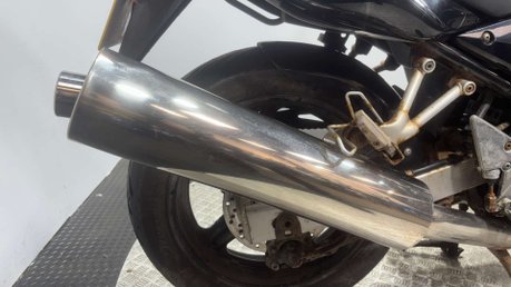 Suzuki Bandit 600 GSF 2003 43K PROJECT BIKE SPARES OR REPAIR FAIRED MODEL 600CC 26