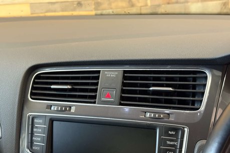 Volkswagen Golf e-Golf Hatchback 5dr Electric Auto (115 ps) 59