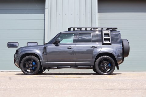 Land Rover Defender 110 2023 HARD TOP  D250 HSE MHEV STYLED BY SEEKER 3 SEATER Huge spec  9