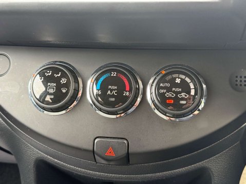 Nissan Note 1.6 16V n-tec Hatchback 5dr Petrol Auto Euro 5 (110 ps) 43