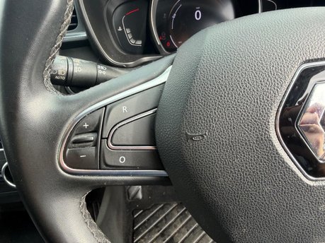Renault Kadjar ICONIC TCE 20