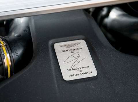 Aston Martin V8 Vantage 27