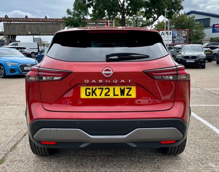 Nissan Qashqai 1.3 Qashqai N-Connecta DiG-T MHEV 5dr 6