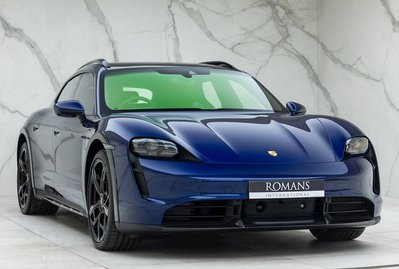 Porsche Taycan Turbo S Cross Turismo