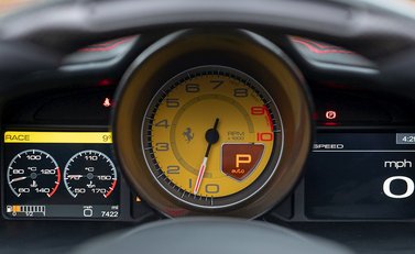 Ferrari 458 Spider 18