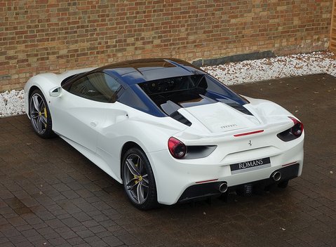 Ferrari 488 Spider 11