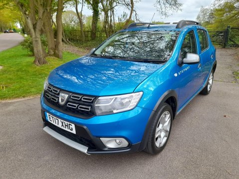 Dacia Sandero Stepway 0.9 TCe Laureate Euro 6 (s/s) 5dr 3