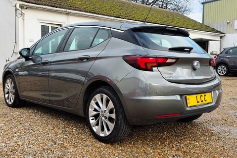 Vauxhall Astra DESIGN S/S.. AUTOMATIC.. 5 SERVICES.. BLUETOOTH.. DAB.. CRUISE CONTROL..A/C 7