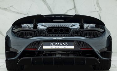 McLaren 765LT Spider 6