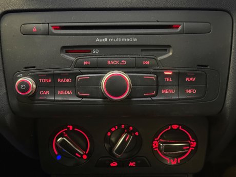 Audi A1 1.4 TFSI S line S Tronic Euro 5 (s/s) 3dr 26