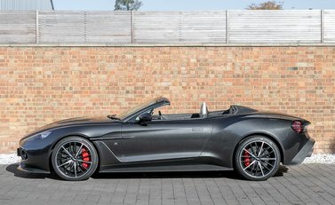 Aston Martin Zagato Vanquish Volante 2