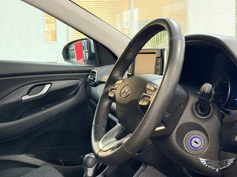 Hyundai i30 1.0 T-GDi MHEV SE Connect DCT Euro 6 (s/s) 5dr 46