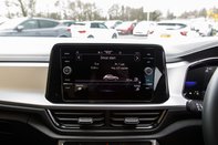 Volkswagen T-Roc LIFE TSI 30