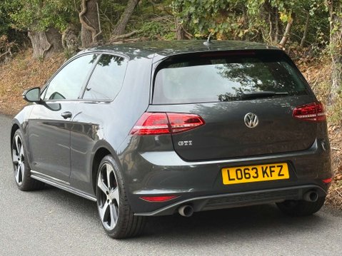 Volkswagen Golf 2.0 Golf GTi Performance 3dr 32