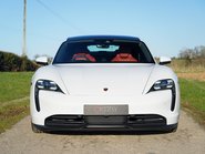 Porsche Taycan Performance Plus 93.4kWh 21