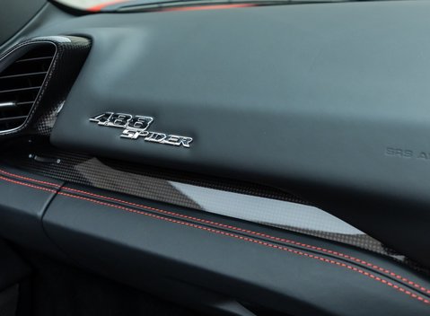 Ferrari 488 SPIDER 24