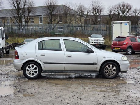 Vauxhall Astra 1.4i 16v Enjoy Hatchback 5dr Petrol Manual (167 g/km, 89 bhp) 13