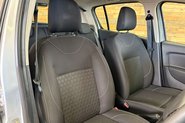 Dacia Sandero 1.5 dCi Laureate Hatchback 5dr Diesel Manual Euro 5 (90 ps) 41
