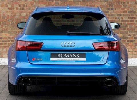 Audi RS6 Avant Performance 5