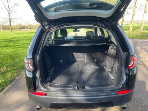 Land Rover Discovery Sport 2.0 TD4 HSE Luxury Auto 4WD Euro 6 (s/s) 5dr 35