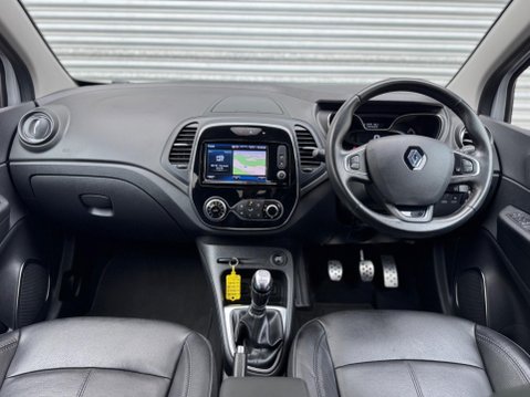 Renault Captur 1.2 TCe ENERGY Signature X Nav SUV 5dr Petrol Manual Euro 6 (s/s) (120 ps) 35