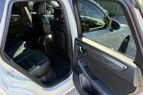 Porsche Macan GTS PDK - PAN ROOF -BOSE -360 CAMS -MEMORY PK - CRAYON 34