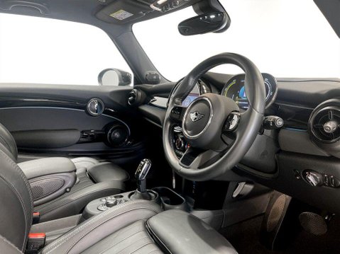 Mini Hatch Cooper SE 32.6kWh Level 3 Hatchback 3dr Electric Auto (184 ps) 12