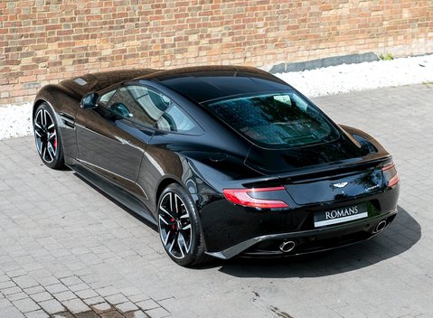 Aston Martin Vanquish 9