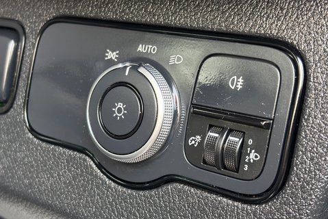 Mercedes-Benz Sprinter 315 Cdi Progressive Dropside with Tail Lift & Safety Rails 27