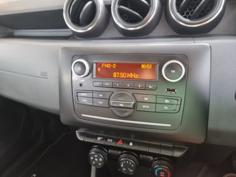 Dacia Duster ESSENTIAL TCE 44