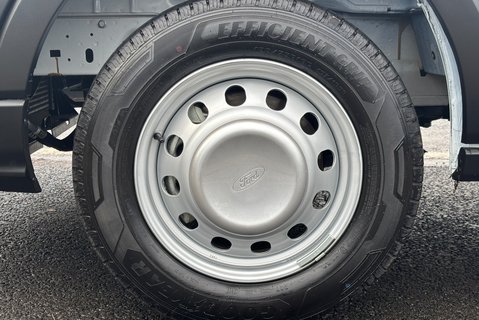 Ford Transit 350 L2 Drw 130 ps Single Cab Tipper - Air Con / Rear Camera / Cruise 29