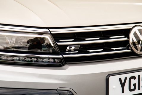 Volkswagen Tiguan R-LINE TECH TDI 4MOTION DSG 8