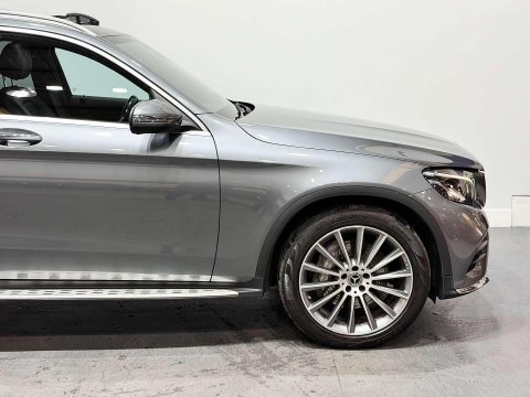 Mercedes-Benz GLC 2.1 GLC220d AMG Line (Premium) SUV 5dr Diesel G-Tronic 4MATIC Euro 6 (s/s) 15