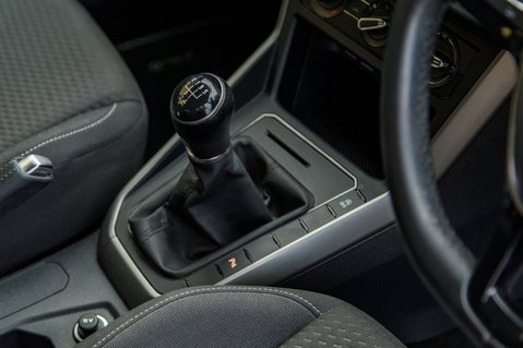 Volkswagen Polo SE TSI 27