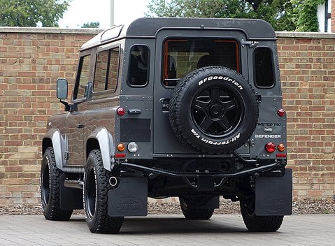 Land Rover Defender 90 XS T40 12