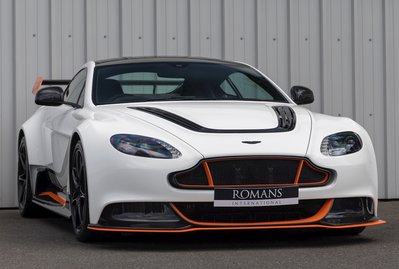 Aston Martin Vantage GT12 