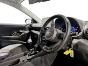 Toyota Yaris 1.5 VVT-h Design Hatchback 5dr Petrol Hybrid E-CVT Euro 6 (s/s) (116 ps) 12