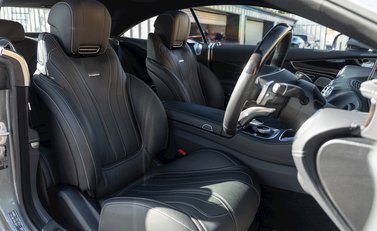 Mercedes-Benz S Class S63 Coupe 12