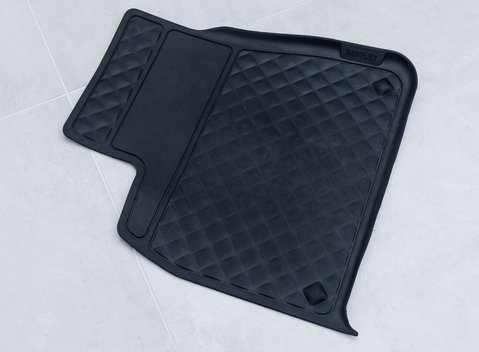 Bentley Bentayga V8 First Edition LHD 41