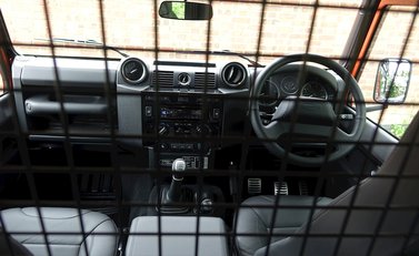 Land Rover 90 Adventure 2