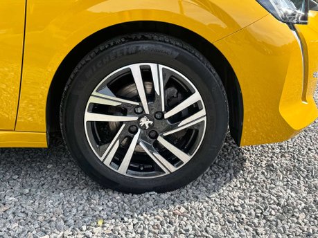 Peugeot 208 1.2 208 Allure Premium + PureTech S/S Auto 5dr 14