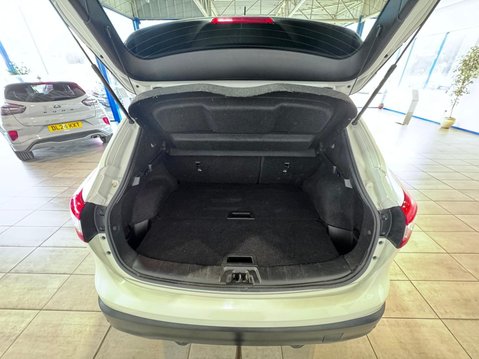 Nissan Qashqai 1.2 DIG-T Tekna 2WD Euro 5 (s/s) 5dr 33