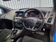 Ford Focus 2.3T EcoBoost RS Hatchback 5dr Petrol Manual AWD Euro 6 (s/s) (350 ps) 38